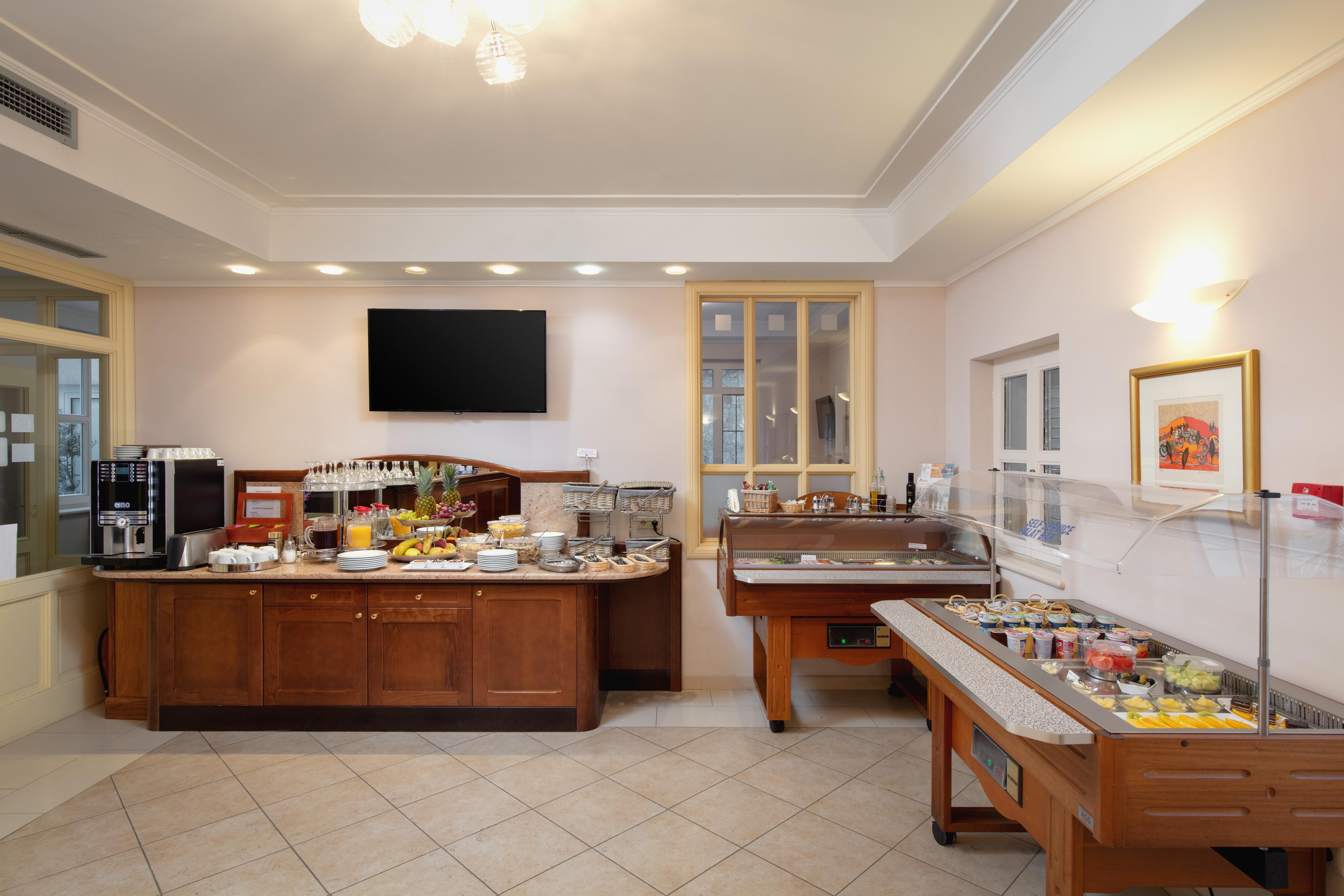 Hotel Croatia Baska Voda Exterior photo