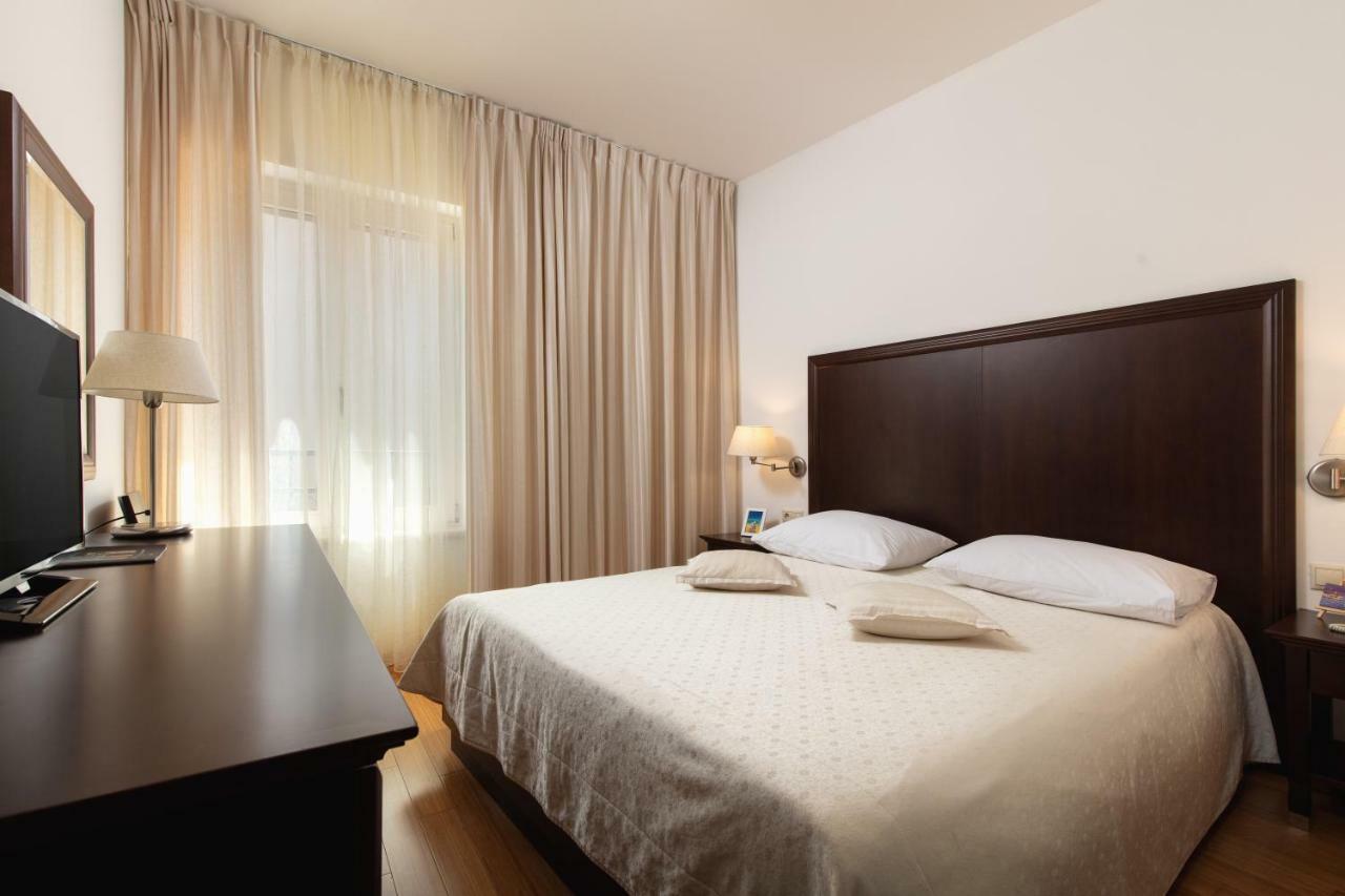 Hotel Croatia Baska Voda Exterior photo