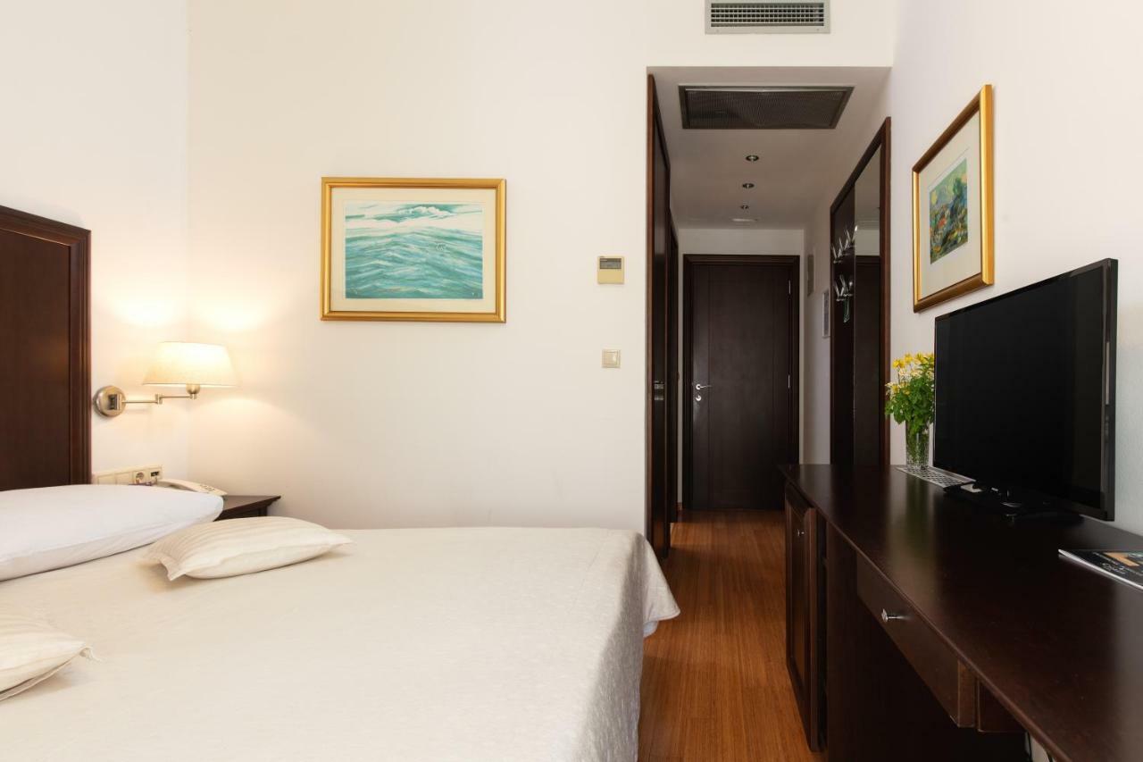Hotel Croatia Baska Voda Exterior photo